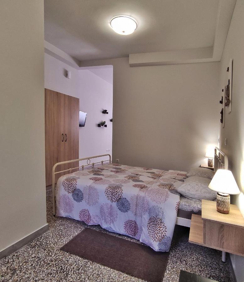 Apartamento Garnet 1 Kalamata Exterior foto
